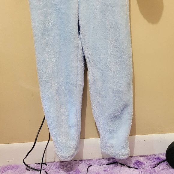 Yeti Abominable Snowman Onesie - Picture 3 of 9